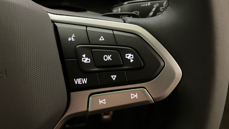 Volkswagen Multivan 2.0 TDI Style 5dr LWB DSG Diesel Estate